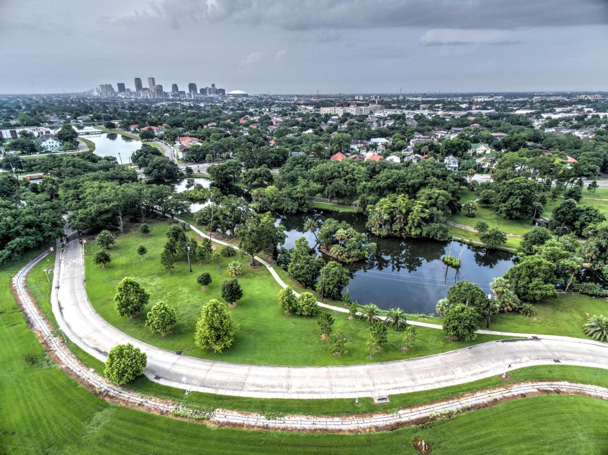 4Br Condo With Luxury Amenities นิวออร์ลีนส์ ภายนอก รูปภาพ